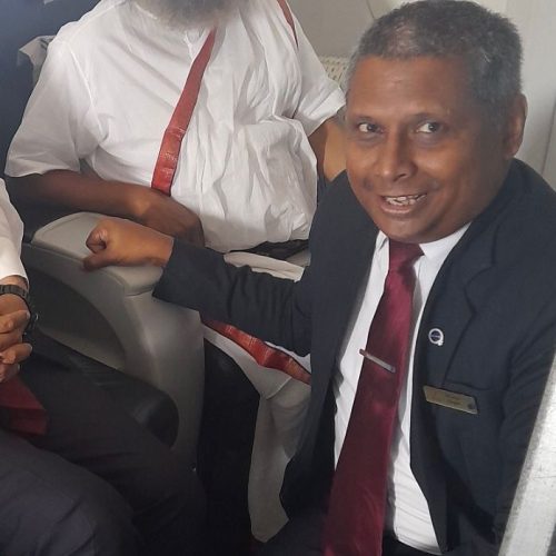 Global Spiritual Leader Gurudev Sri Sri Ravi Shankar and his 160 devotees fly SriLankan Airlines for their Sri Lanka visit