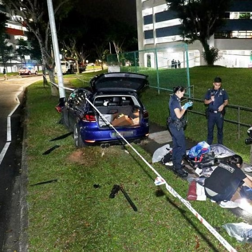 Police looking for man who crashed car in Yishun, leaving behind samurai sword & drugs