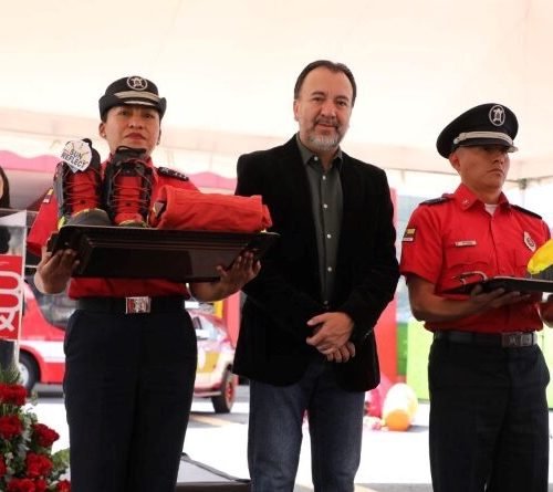 Conozca el nuevo equipamiento que recibió el Cuerpo de Bomberos de Quito: Inversión de USD 6 millones para controlar incendios (FOTOS)